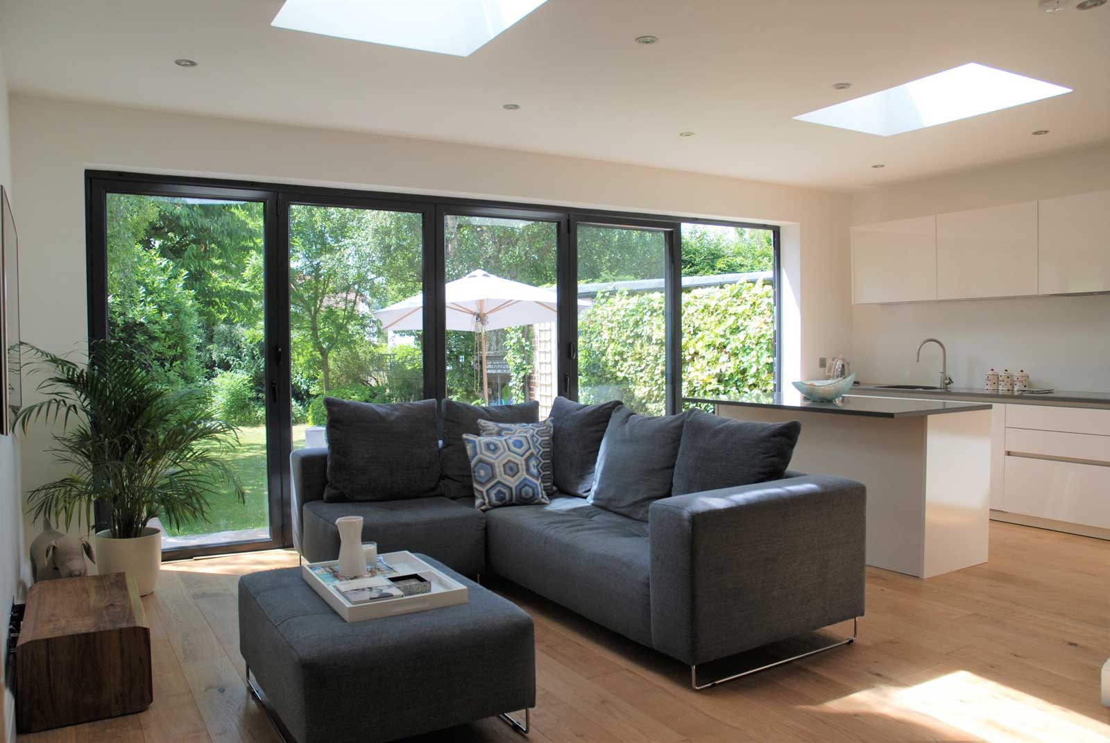 Slide and fold Wimbledon