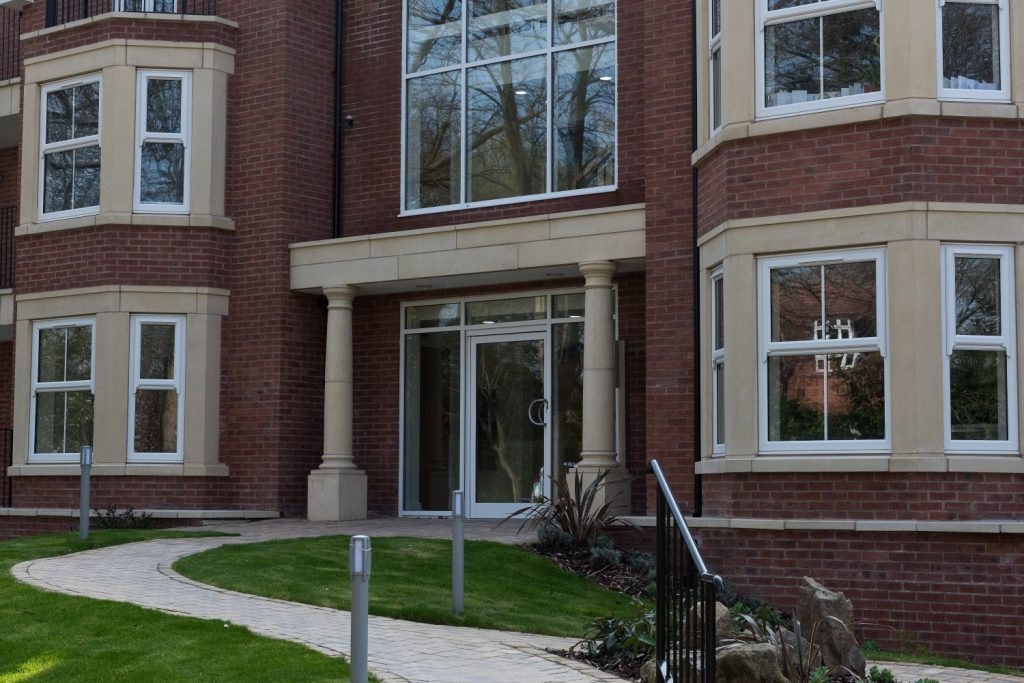 Sash Horns Wimbledon